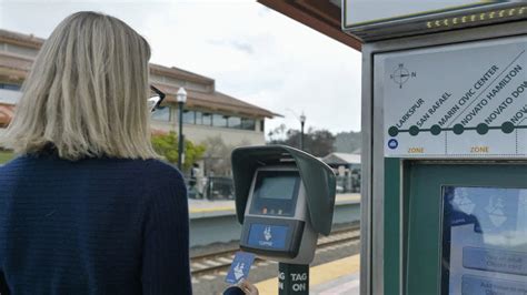 smart train how do use the clipper card|smart train sonoma county.